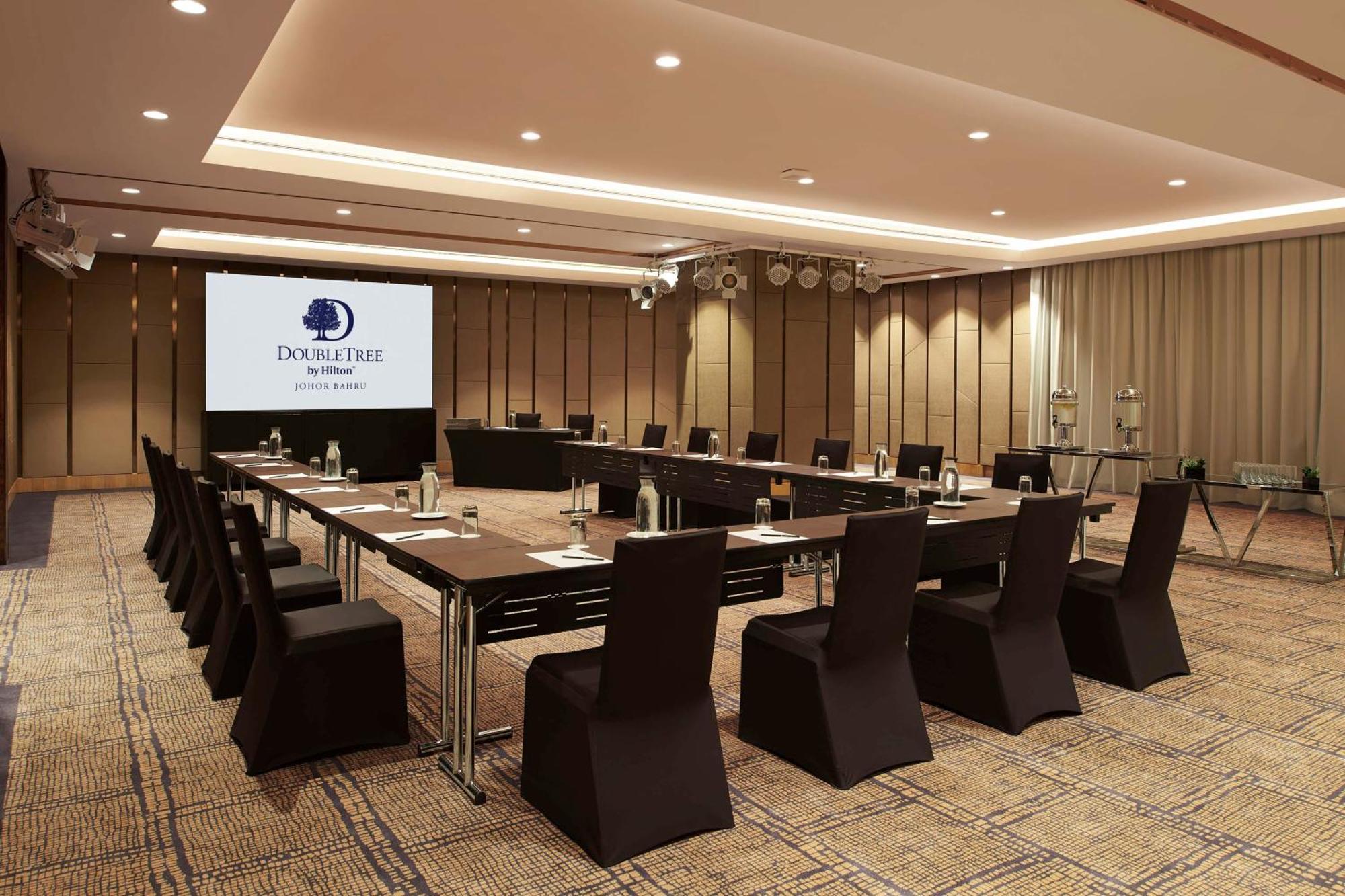 Doubletree By Hilton Johor Bahru Hotel Bagian luar foto