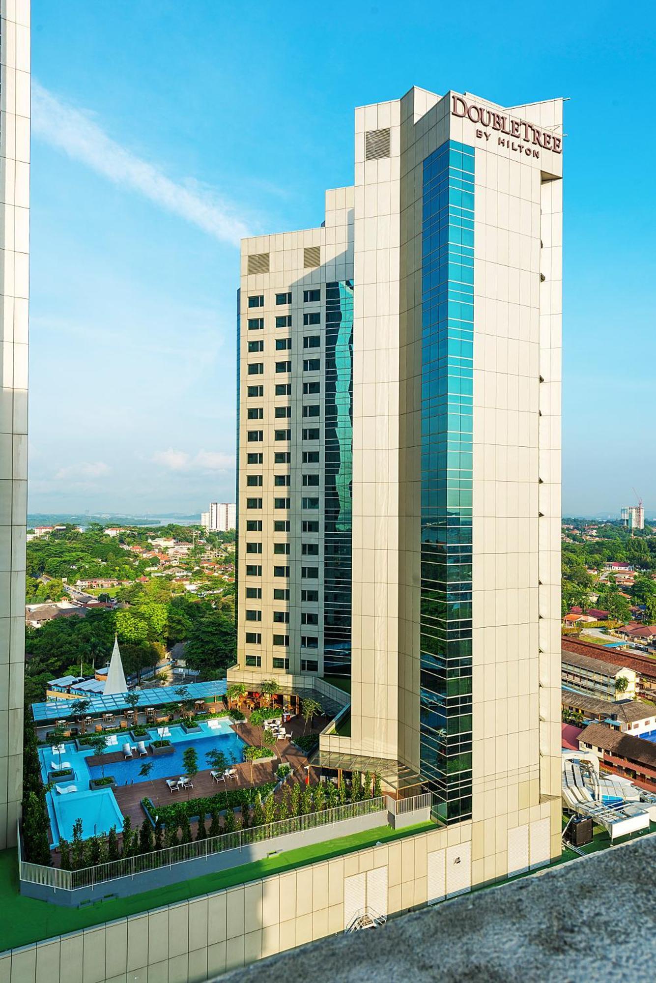 Doubletree By Hilton Johor Bahru Hotel Bagian luar foto