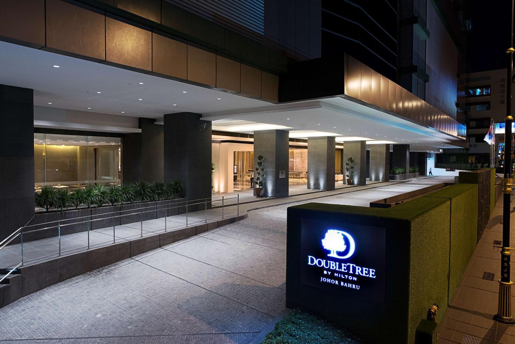 Doubletree By Hilton Johor Bahru Hotel Bagian luar foto