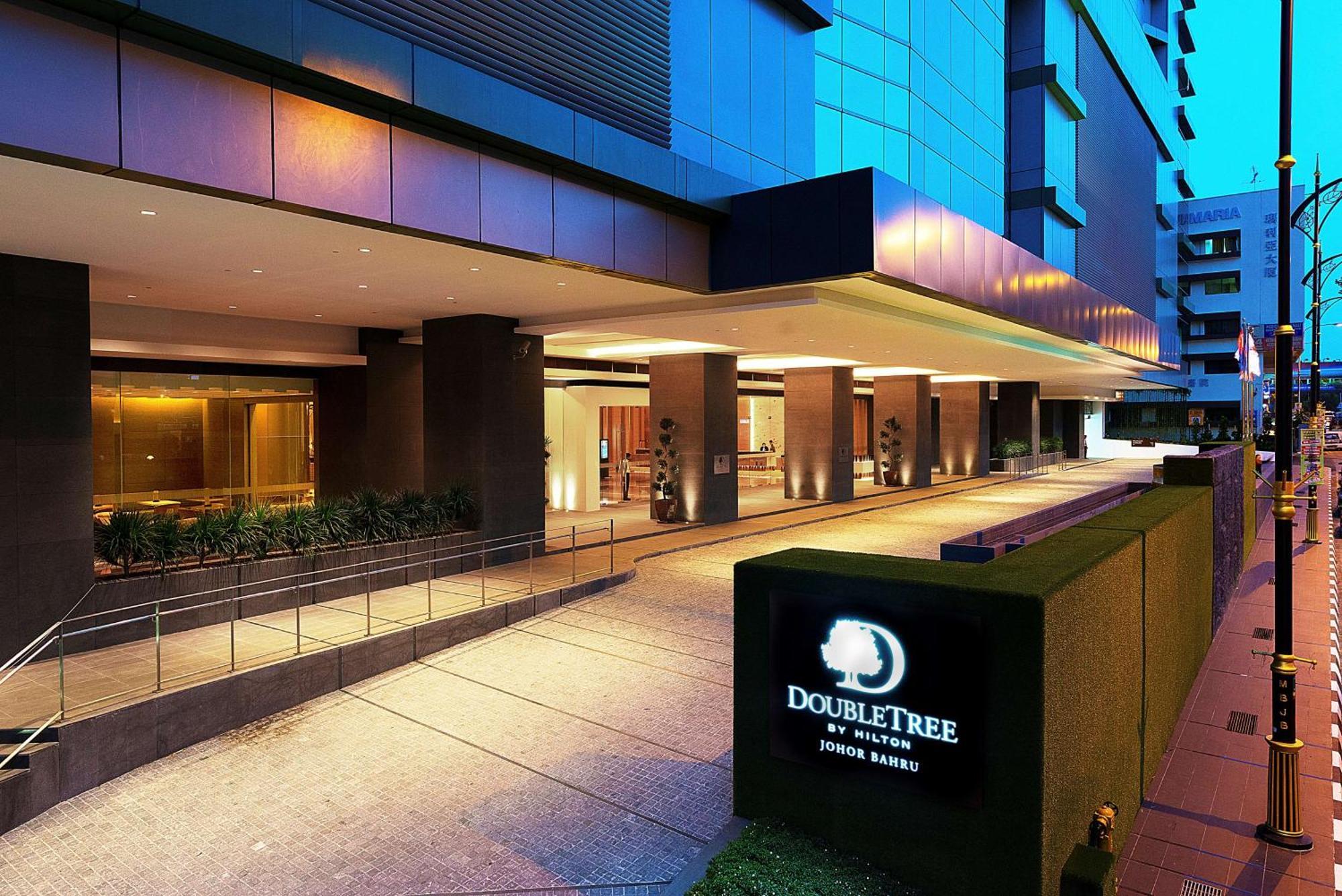 Doubletree By Hilton Johor Bahru Hotel Bagian luar foto